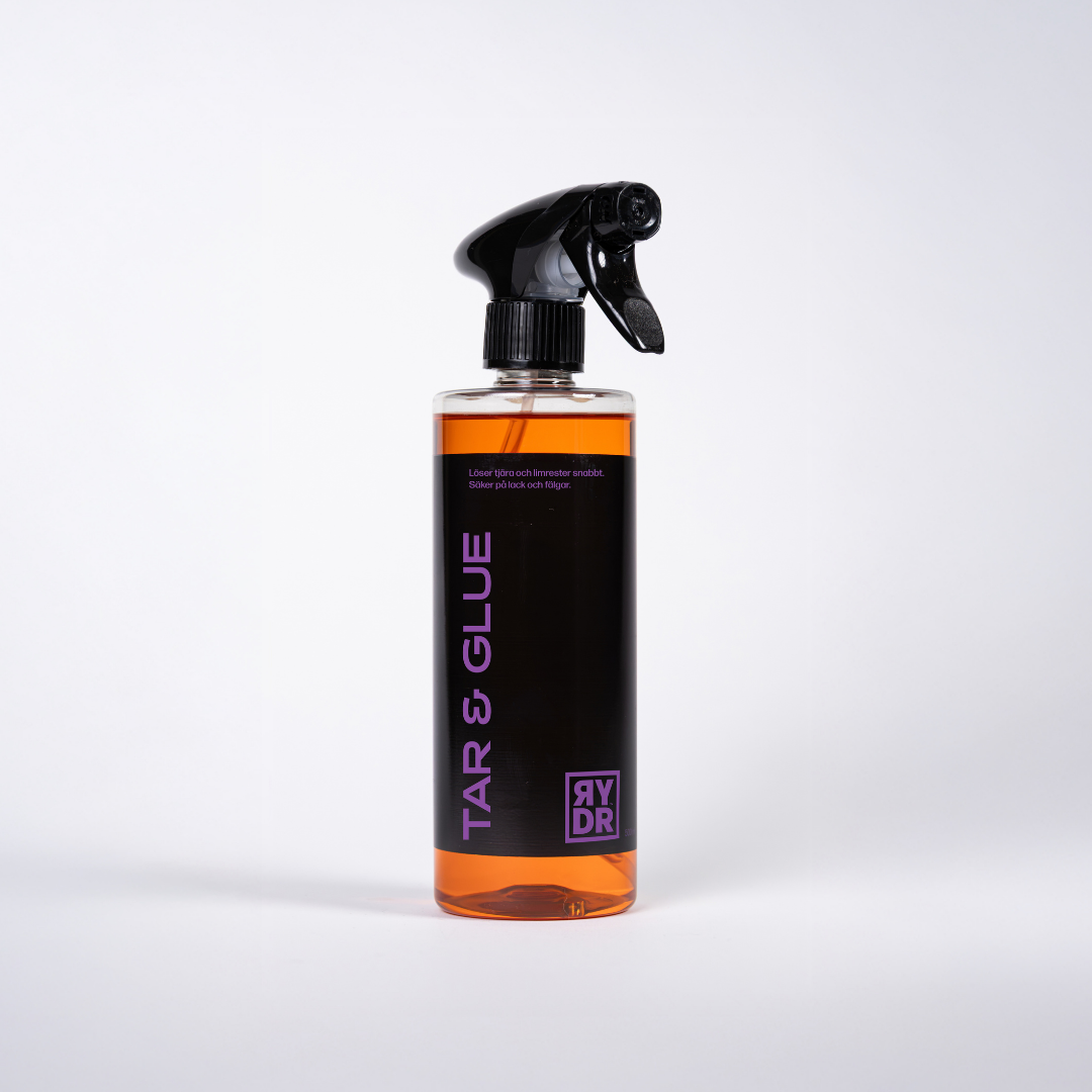 Genomskinlig sprayflaska med transparent röd RYDR Tar and Glue, 500ml.
